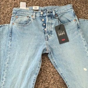 Levi’s premium slim taper men’s jeans